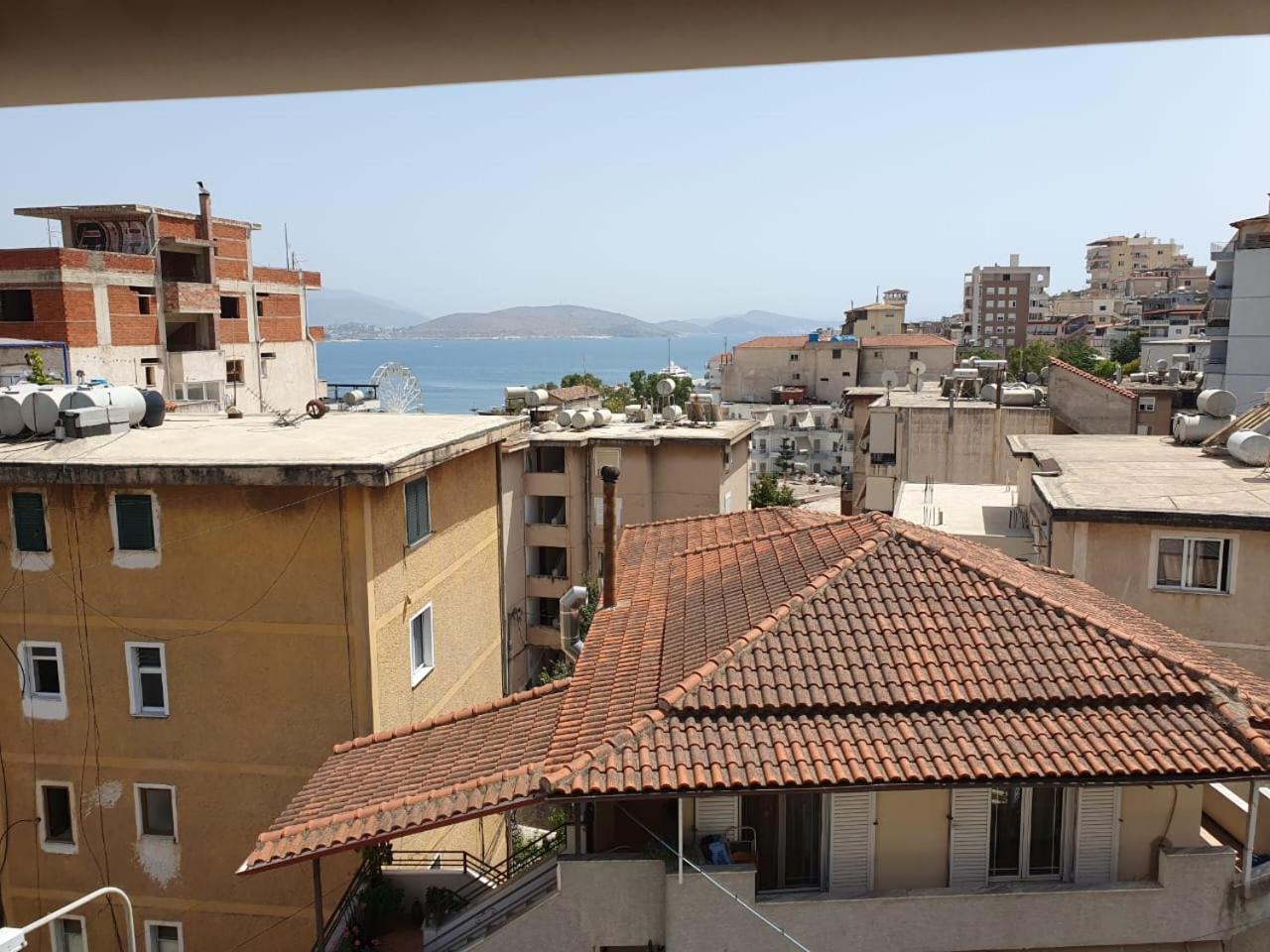 Mona'S Hostel Sarande Exterior photo